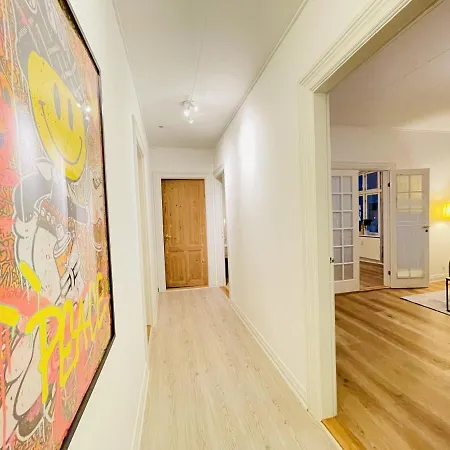 Apartman Aday - Classy 2 Bedrooms In The Center Of Aalbor