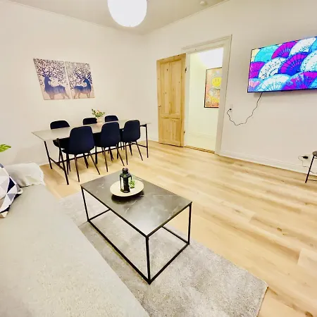 Aday - Classy 2 Bedrooms In The Center Of Aalbor