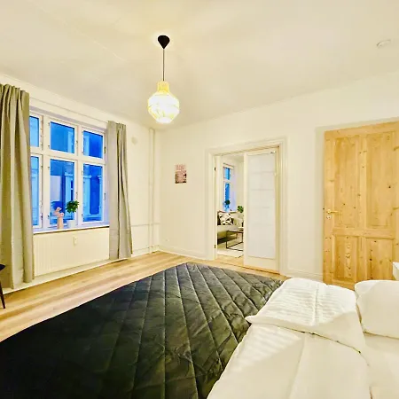 Aday - Classy 2 Bedrooms In The Center Of אולבורג