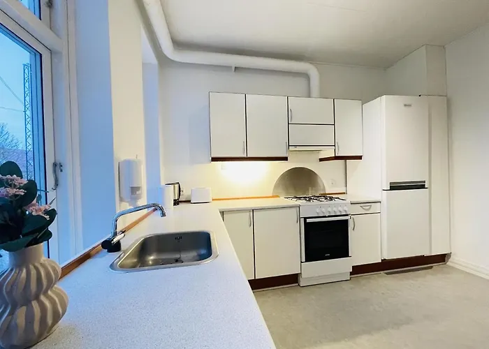 Aday - Classy 2 Bedrooms In The Center Of